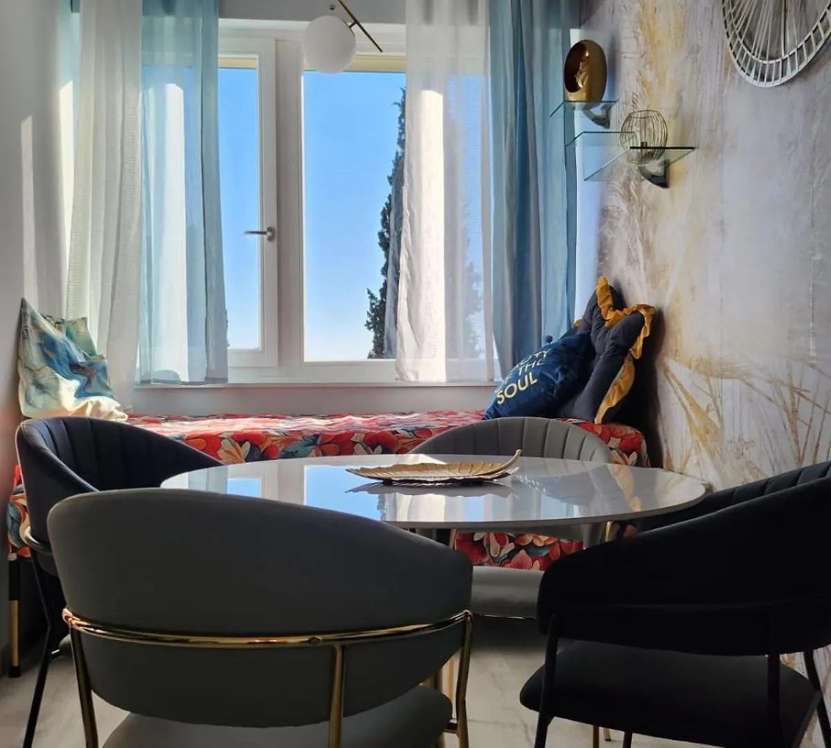 Room402 With Lake View Gardone Riviera